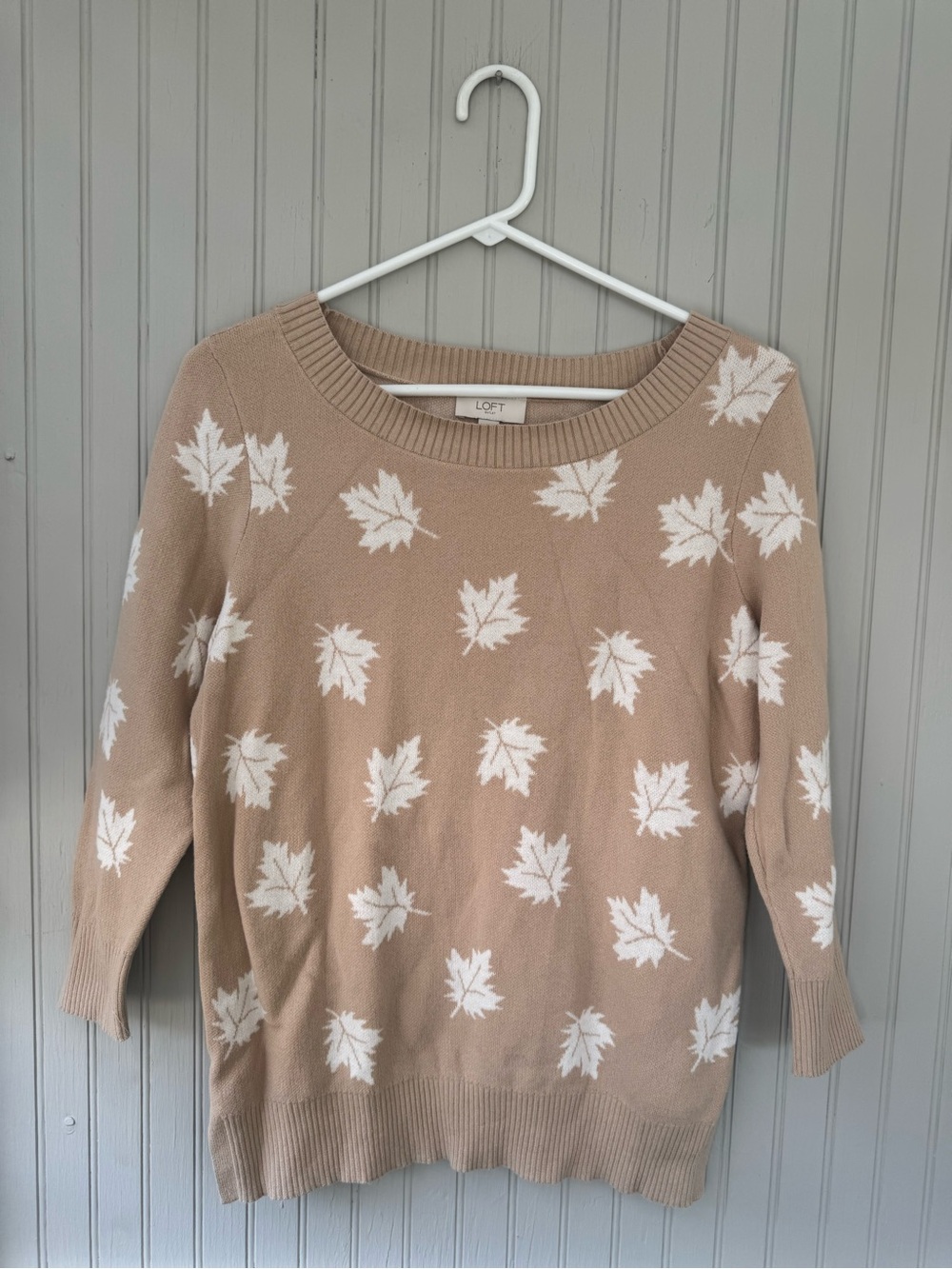 LOFT Tan Sweater with White Leaf Motif festive fall